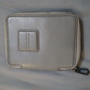 Marc Jacobs zip passwort wallet